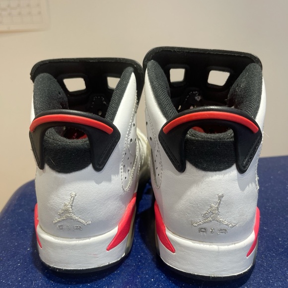 Air Jordan 6 retro white infrared sneakers - Picture 5 of 7